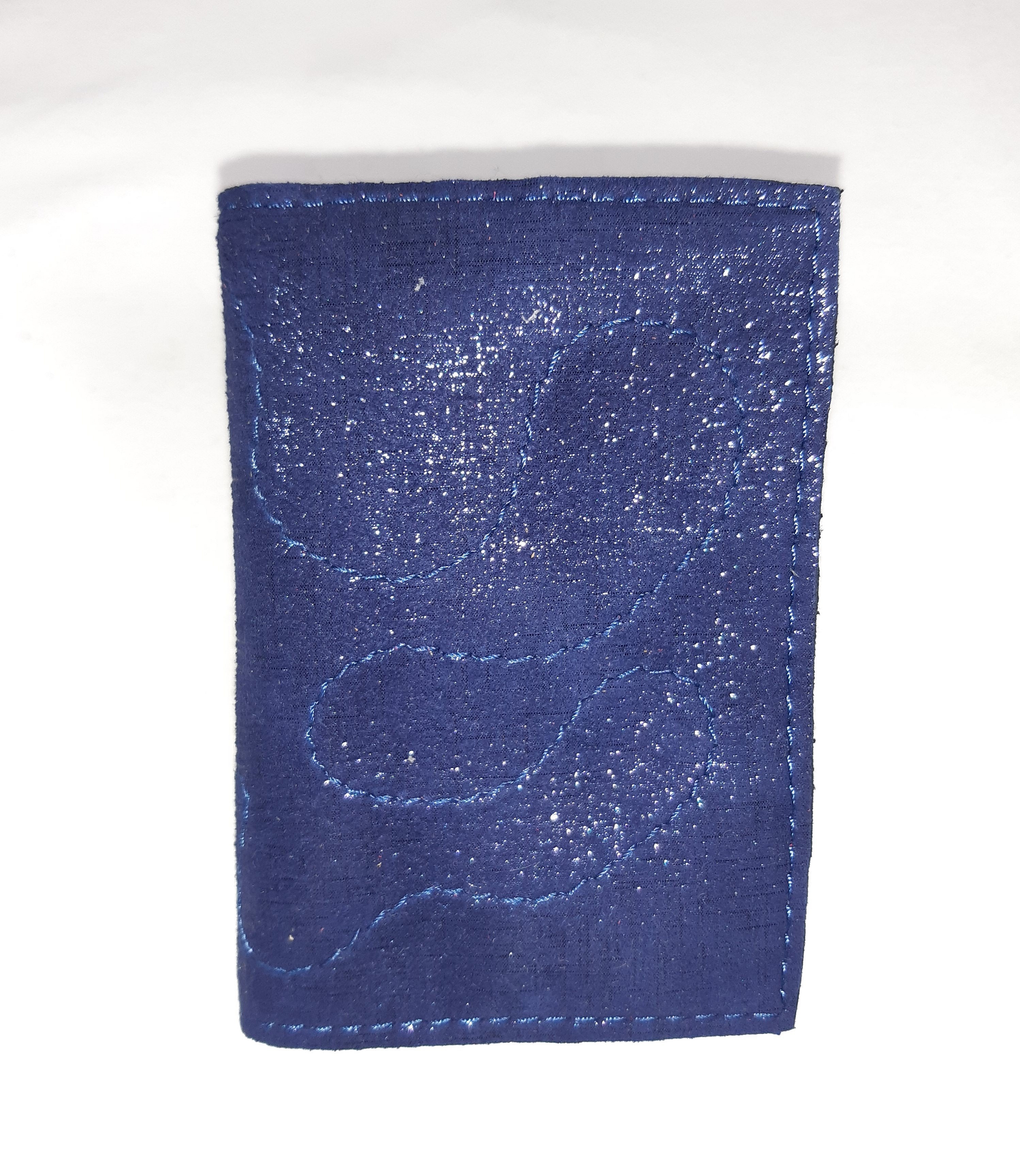 Porte-cartes en cuir bleu marine l&eacute;g&egrave;rement brillant