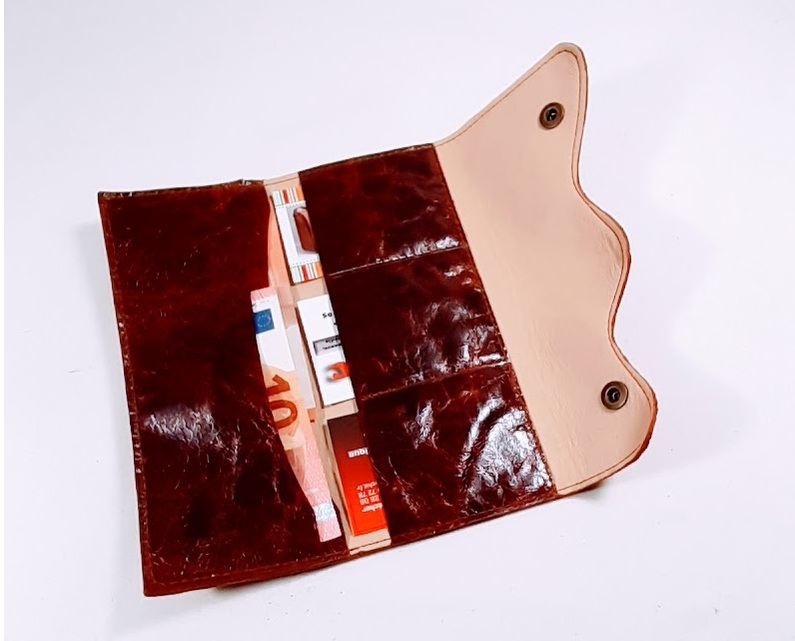 Porte feuilles et porte cartes en cuir de ch&egrave;vre
