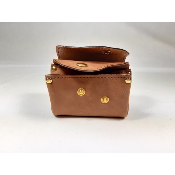 Porte-monnaie r&eacute;tro cuir ch&egrave;vre imprim&eacute; coloris havane